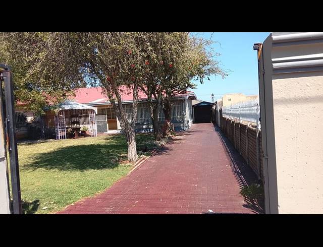 3 BEDROOM HOUSE FOR SALE IN HOMELAKE